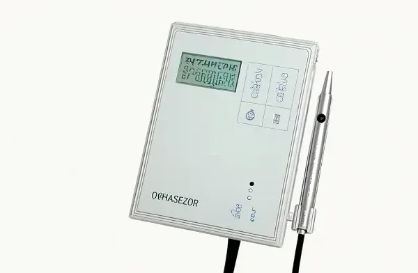 インプラントが顎の骨としっかり結合しているかを客観的に測定するペリオテスト