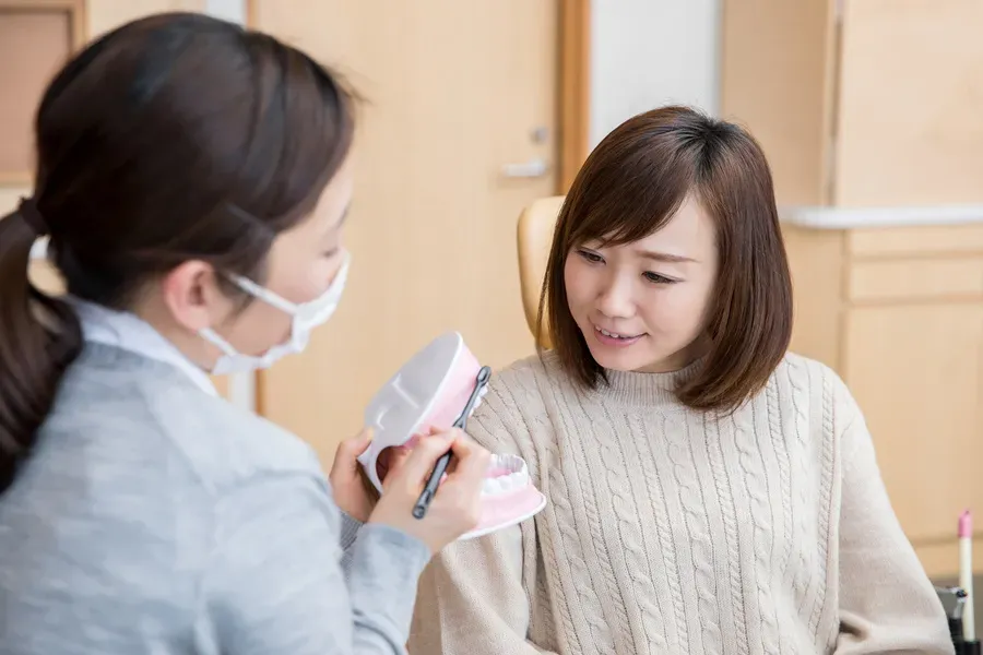 歯科衛生士による正しい歯磨きやセルフケアの手法を教える丁寧なブラッシング指導